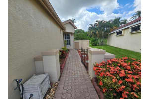 660 SW Treasure Cove, Port Saint Lucie, FL 34986 - MLS#R11106874