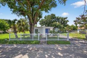 1181 W 32nd Street, Riviera Beach