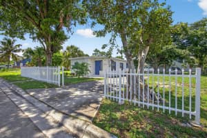 1181 W 32nd Street, Riviera Beach, FL 33404 Sold 10/30/25