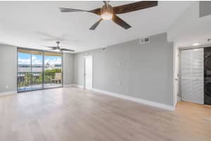 896 N Federal Hwy 526 Highway 526, Lantana, FL 33462 - MLS#R11106895