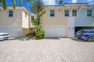 410 NE 1st Avenue, Pompano Beach, FL 33060 - MLS#R11106905