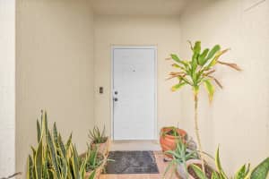 410 NE 1st Avenue, Pompano Beach, FL 33060 - MLS#R11106905