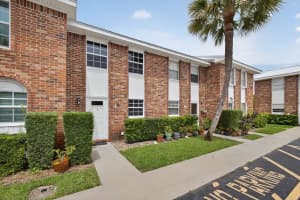 417 N Cypress Drive #11, Tequesta