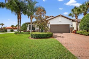 194 Se Courances Drive, Port Saint Lucie