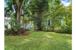 125 South Drive, Miami Springs, FL 33166 Sold 08/21/25