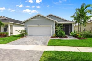 777 Bloomfield Road, Port Saint Lucie