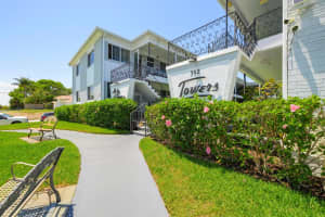 302 Lake Osborne Drive 4, Lake Worth Beach