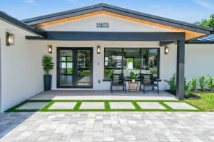 19875 Hibiscus Drive, Jupiter, FL 33469 - MLS#R11107165