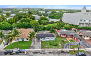 2341 NW 12th Court, Pompano Beach, FL 33069 - MLS#R11107176