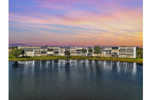 2083 Guildford E, Boca Raton