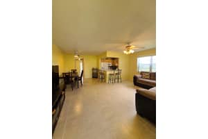 133 Camden F, West Palm Beach
