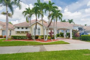 618 Sw Lake Charles Circle, Port Saint Lucie