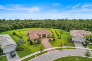 5286 Sw Pomegranate Way Palm City, FL 34990 - Off Market