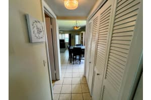 113 Easthampton E, E, West Palm Beach, FL 33417 - MLS#R11107277