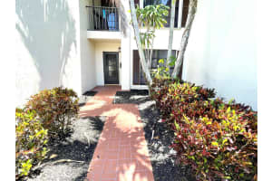 3089 Lucerne Park Drive Drive, Greenacres, FL 33467 Sold 12/12/25