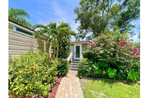 5755 NE 3rd Lane, Okeechobee, FL 34974 Sold 08/29/25