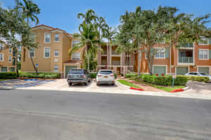 11710 St Andrews Place 204, Wellington, FL 33414 Sold 12/08/25