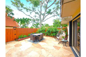 311 Buttonwood Lane, Boynton Beach, FL 33436 Sold 11/03/25