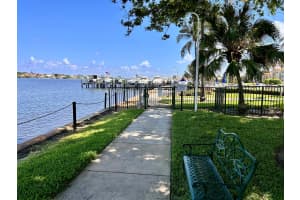 127 Yacht Club Way 109, Hypoluxo, FL 33462 - MLS#R11107403