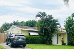 39 Robalo Court, North Palm Beach
