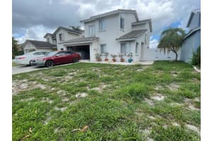 5656 Strawberry Lakes Circle, Lake Worth