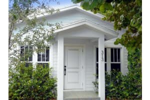 313 S E Street, Lake Worth Beach, FL 33460 Sold 08/18/25