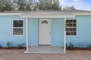 2402 N 49th Street, Fort Pierce, FL 34946 - MLS#R11107574