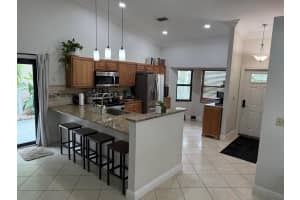 7 Hawthorne Lane, Boynton Beach, FL 33426 - MLS#R11107603