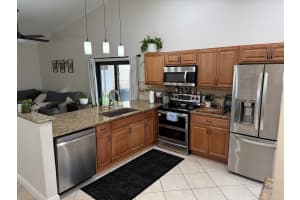 7 Hawthorne Lane, Boynton Beach, FL 33426 - MLS#R11107603