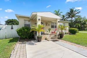 1710 St Lucie Court, Fort Pierce, FL 34949 - MLS#R11107607