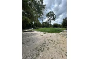 130 Ave Del Centro, Clewiston, FL 33440 - MLS#R11107663