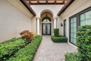 8365 Hawks Gully Avenue, Delray Beach, FL 33446 - MLS#R11107665