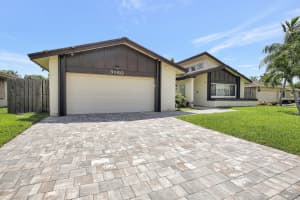 3160 NW 97 Way, Sunrise, FL 33351 - MLS#R11107819