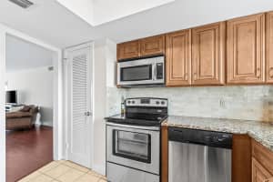 410 Wilma Circle 203, Riviera Beach, FL 33404 - MLS#R11107824