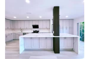 549 Racquet Club Road 31, Weston