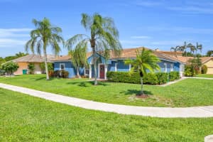 33 Chestnut Trail, Tequesta, FL 33469 Sold 08/26/25