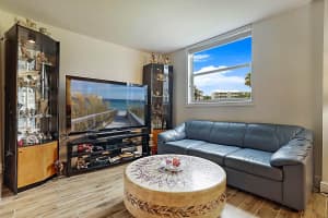 250 NW 67th Street 119, Boca Raton, FL 33487 - MLS#R11107915