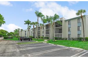 1112 Green Pine Boulevard G3, West Palm Beach, FL 33409 - MLS#R11107957