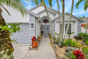 107 Saddle Trail, Royal Palm Beach