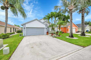 107 Saddle Trail, Royal Palm Beach, FL 33411 - MLS#R11107983