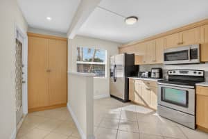 1090 Guildford E 1090, Boca Raton, FL 33434 - MLS#R11107985