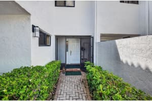 19652 Bay Cove Drive, Boca Raton, FL 33434 Sold 09/19/25