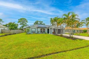556 SW Buswell Avenue, Port Saint Lucie, FL 34983 - MLS#R11108008