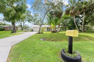 5302 Bowling Green Drive, Fort Pierce, FL 34951 - MLS#R11108057