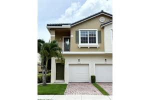 3051 Se Lexington Lakes Drive 202, Stuart
