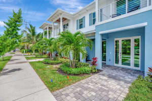 4662 SE Manatee Way, Stuart, FL 34997 - MLS#R11108074