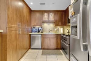 1950 S Ocean Drive 17e, Hallandale Beach, FL 33009 Sold 03/02/26