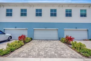 4695 SE Manatee Way, Stuart, FL 34997 - MLS#R11108095