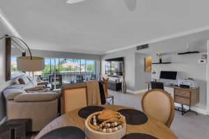 390 N Federal Highway 204, Deerfield Beach, FL 33441 - MLS#R11108112