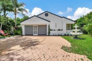 6 Redford Drive, Boynton Beach